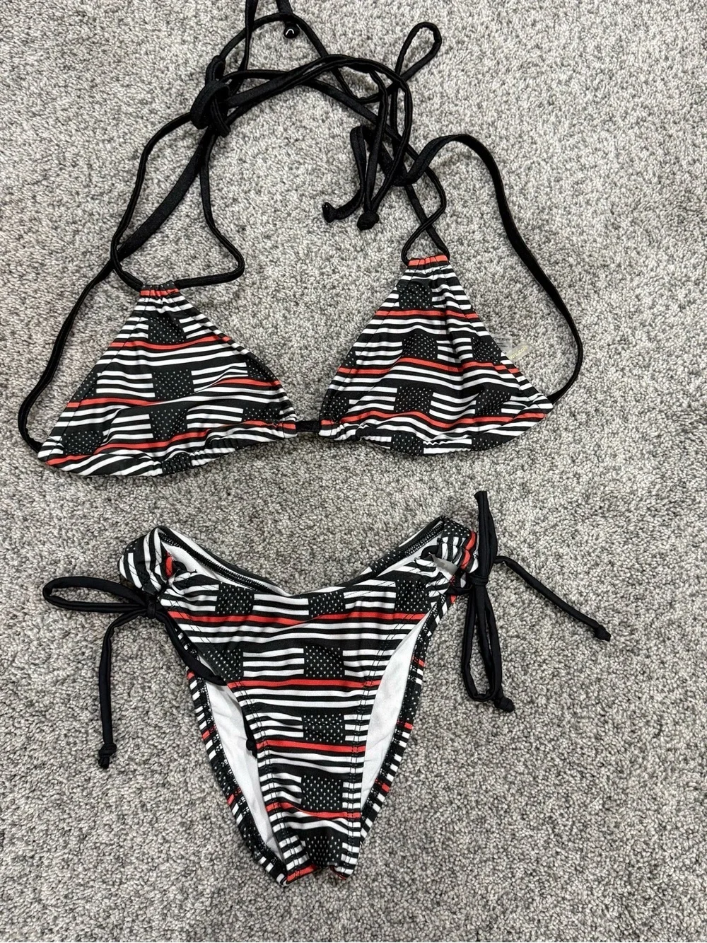 Fresh Peaches Bikini Two Piece Swimsuit Triangle Top Cheeky Bottom Women’s M/L
